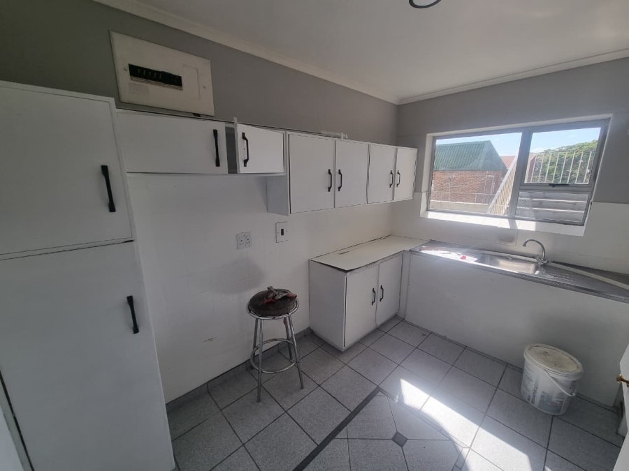 To Let 2 Bedroom Property for Rent in Claremont Western Cape